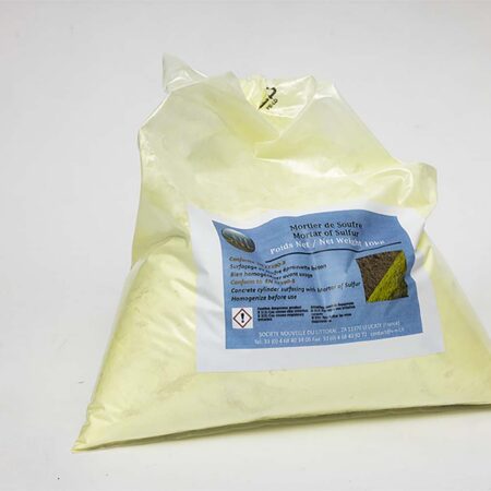 Produit de surfaçage des éprouvettes bétons